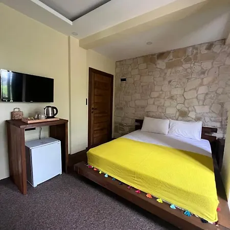 Hotel Queen City & Bungalov Trabzon