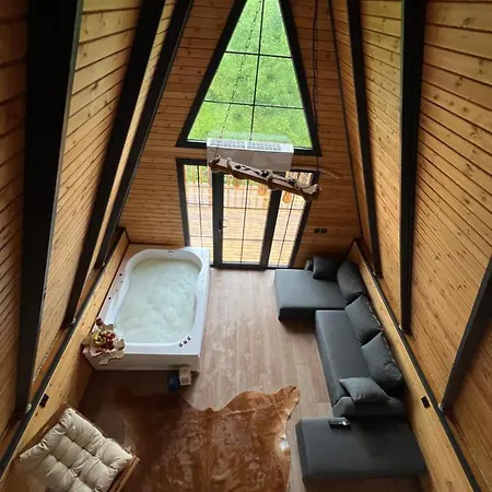 Queen City & Bungalov Hotel *