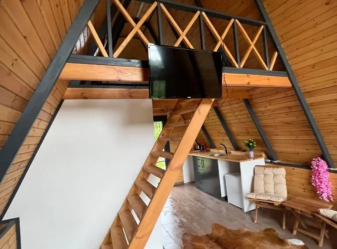 Hotel Queen City & Bungalov *