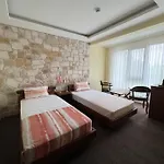 호텔 Queen City & Bungalov 트라존