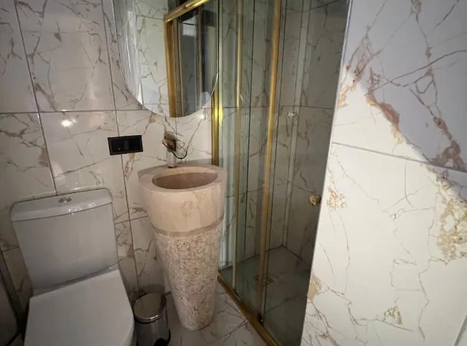 Queen City & Bungalov