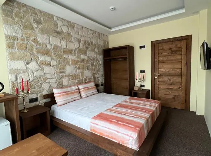 Hotel Queen City & Bungalov Trabzon